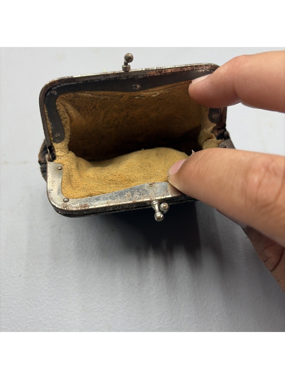 Vintage Brown Leather Mini Coin Purse Change Pouch Kisslock Metal Frame
